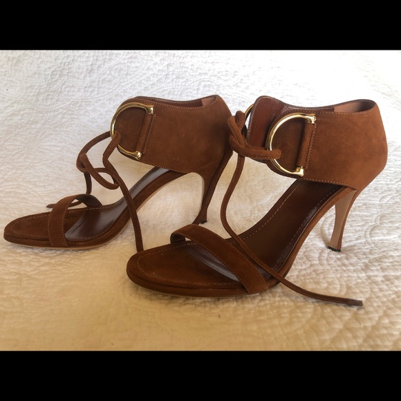 Gucci - Picture 1 of 7